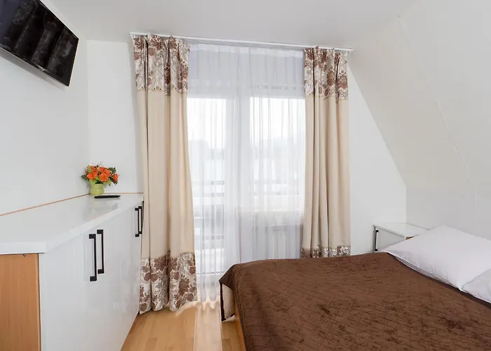 Nocleg ze śniadaniem Anna Maria 3*