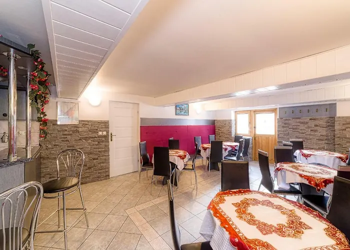 Anna Maria Nocleg ze śniadaniem